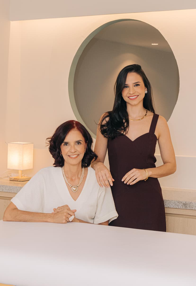 Foto das sócias da clínica e equipe